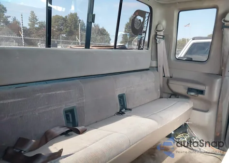 1997 Ford F250 z USA, uszkodzony, nr VIN 1FTHX26F4VEC48185